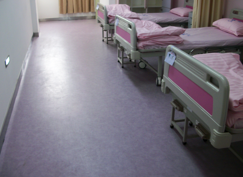 医院专业塑胶地板1平方米多少钱【欧陆平台】